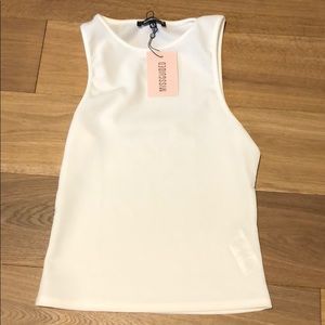 White basic tank NWT